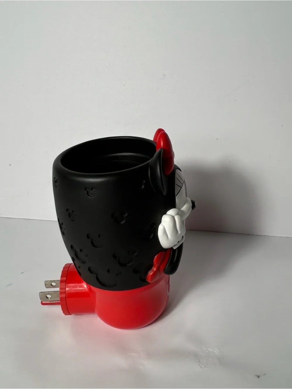 Scentsy Disney Diffuser Minnie Mouse Works 55245 Wall Plug In Fan Fragrance